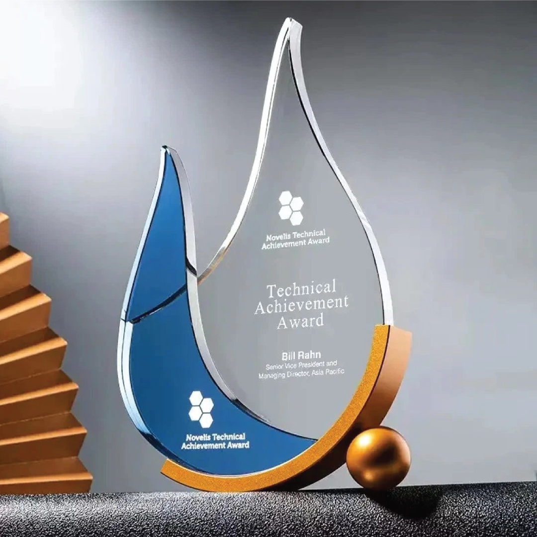 Signage_Application-Images_1080x1080_-Trophy Trophy